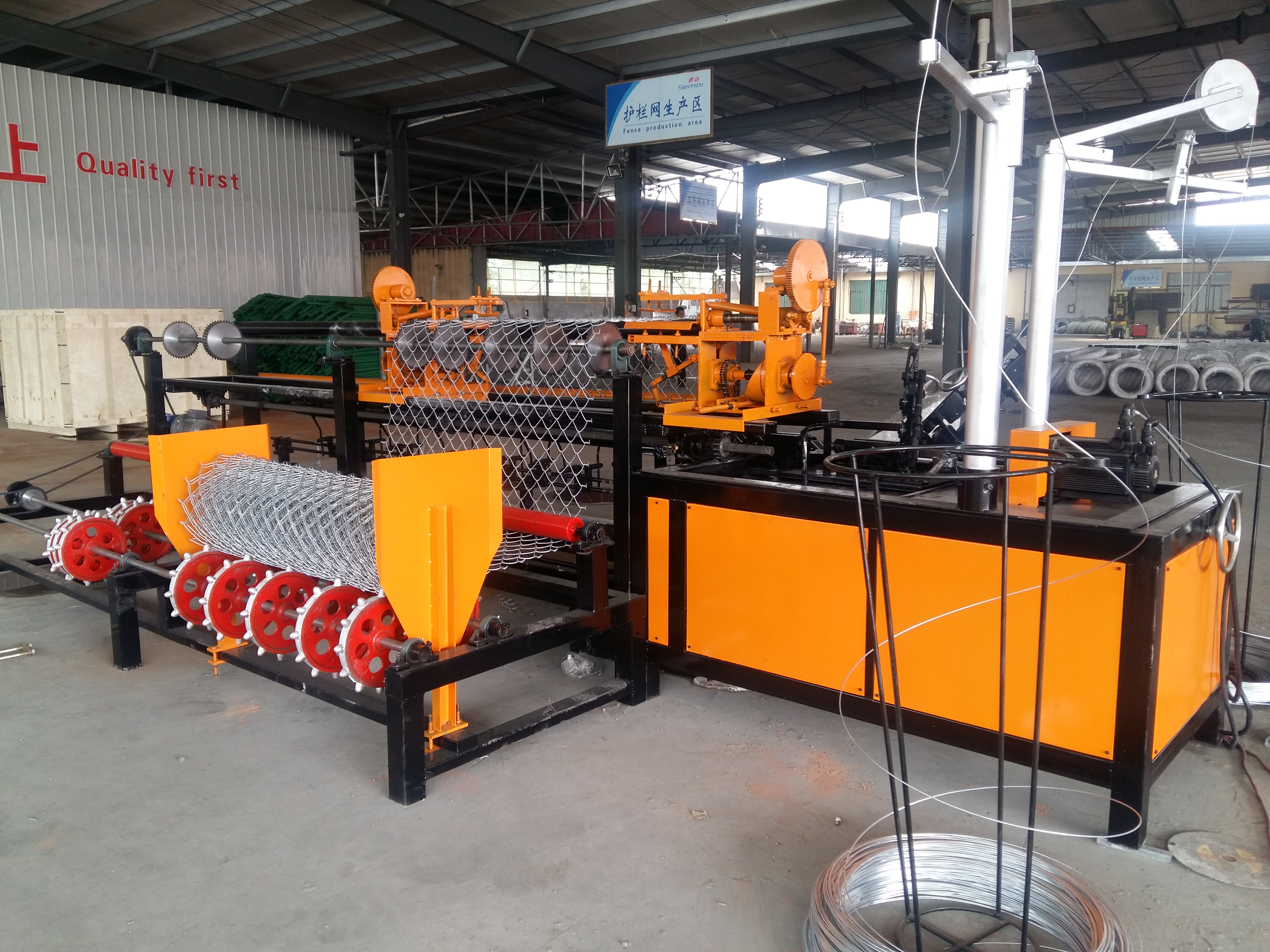 Still Want To Get A Low Price From Used Automatic Chain Link Fence Machine 